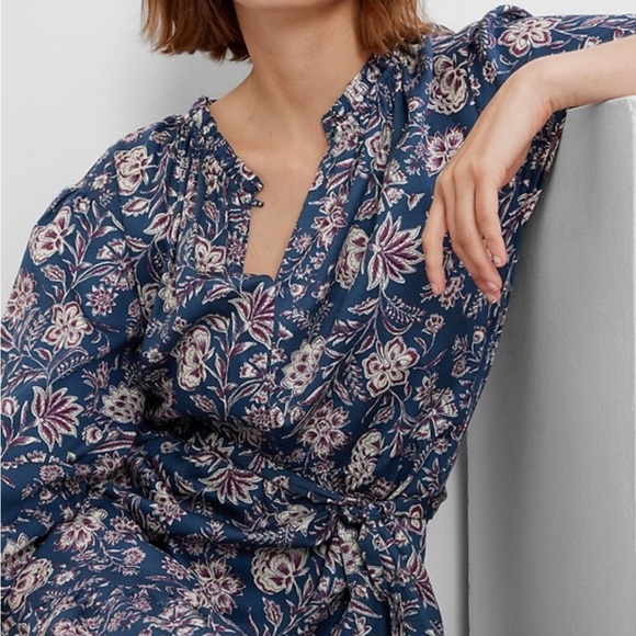 Gap Tiered Tie-Waist Midi Dress in Blue Floral - Picture 2 of 8